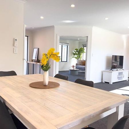 Peaceful 5 Bedrooms Retreat โรโตรัว ภายนอก รูปภาพ