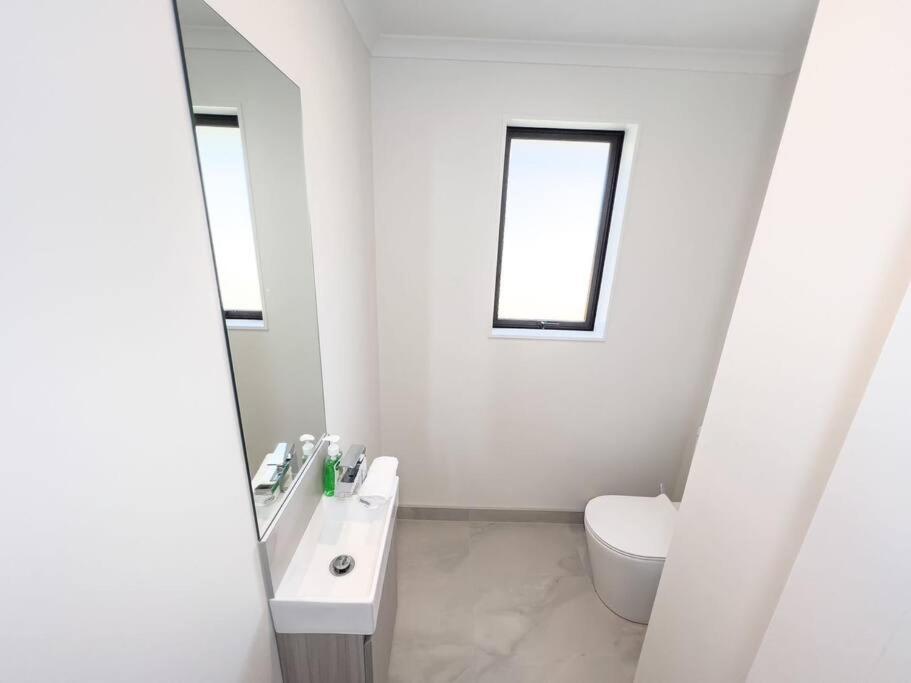 Peaceful 5 Bedrooms Retreat โรโตรัว ภายนอก รูปภาพ